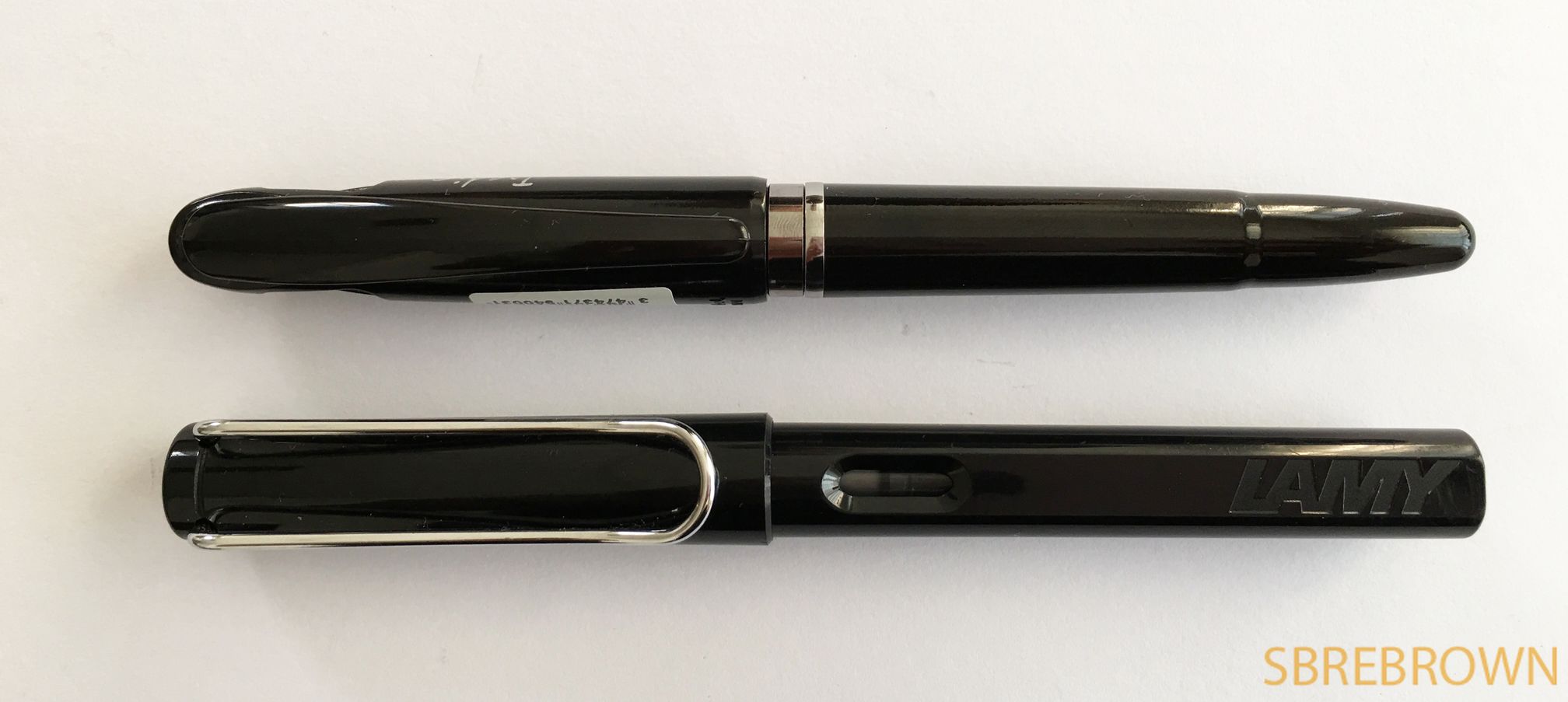 Pentel Tradio Fountain Pen GIVEAWAY | Hey there!